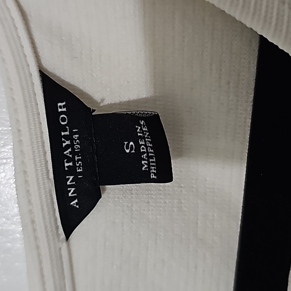 Ann Tayloy Blouse - Picture 2 of 3